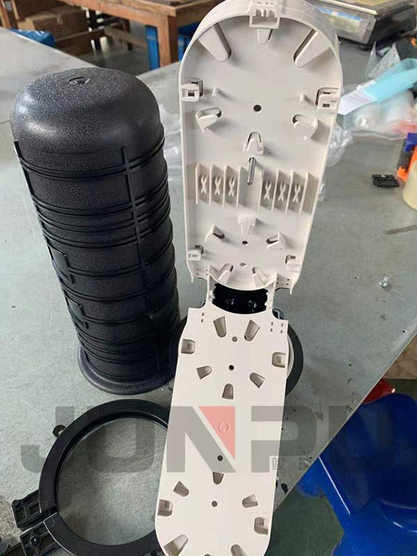 24 core dome fiber optic splice closure